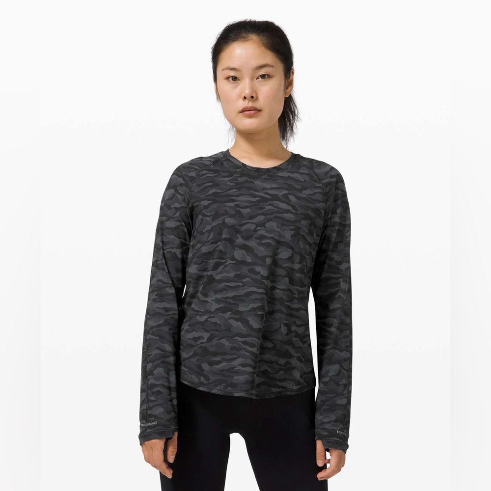 Lululemon Rise and Run Long Sleeve Sequoia Camo Print Deep Coal Black. Size 2